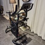 뉴비트 전용 앱의 매력: 세계 유명 스팟을 거실에서 달리다