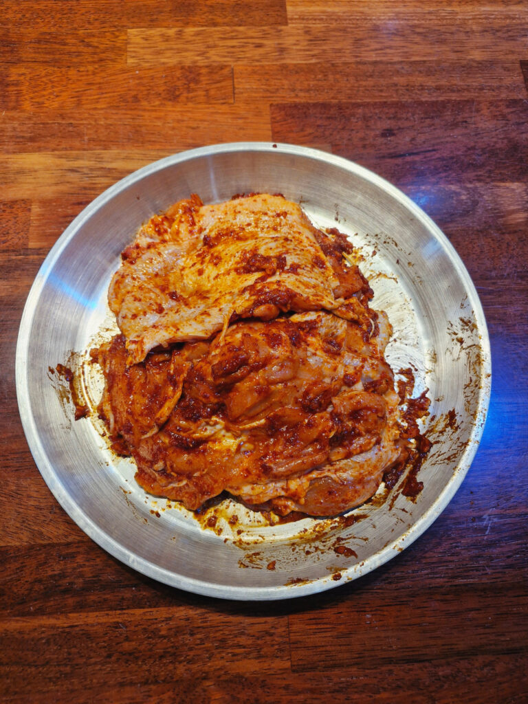 Marinated Korean spicy chicken preparation
