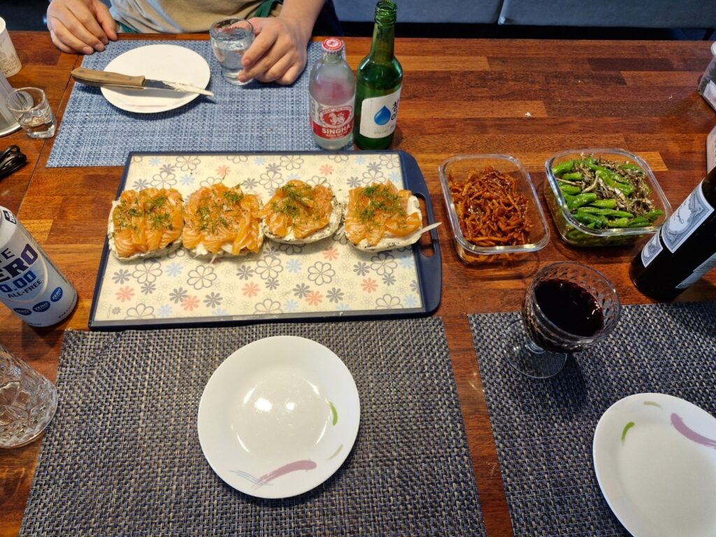 The final cured salmon sandwich served on a plate